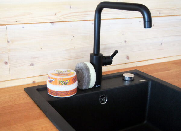 Puhastusaine Power Paste 250g ja käsn Scub mommy