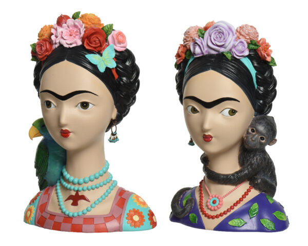 Kuju naisepea lillepärja ja loomaga 20x27x39,3cm erinevad