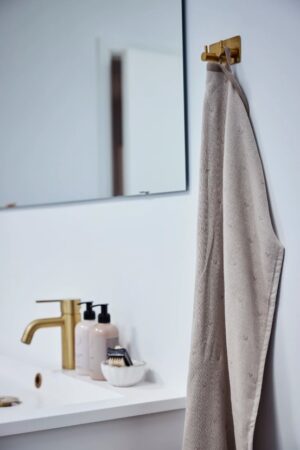 Rätik 100x50cm pruun