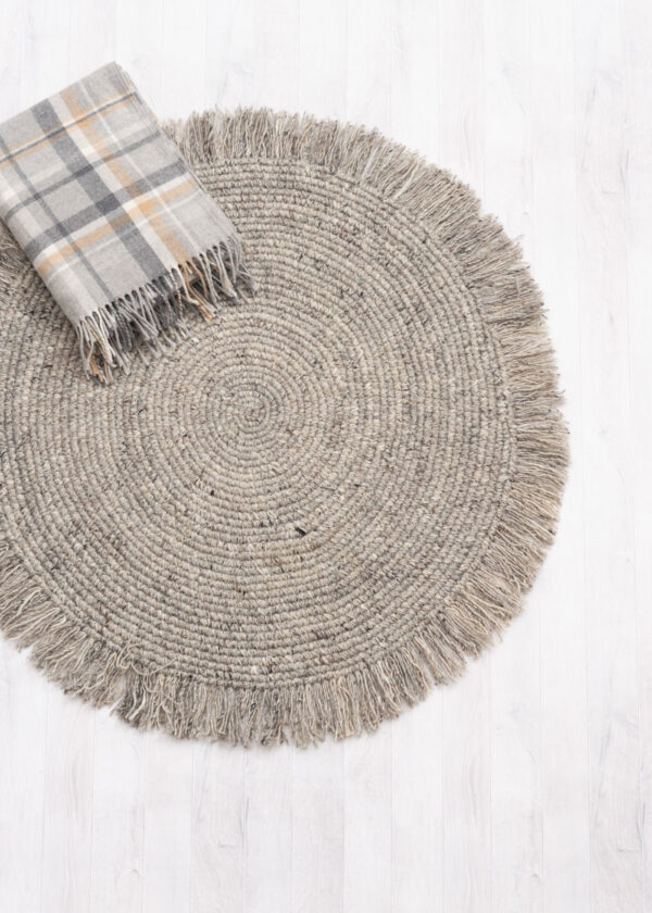 Vaip Laavu 133cm hall