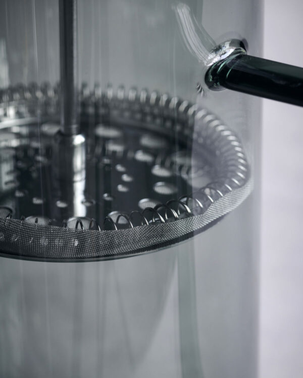 Presskann Nuru 1L h21x d9,6cm hall klaasist