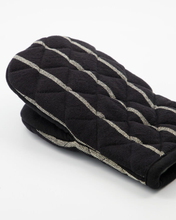 Pajakinnas Chef 14x24cm must valgete triipudega