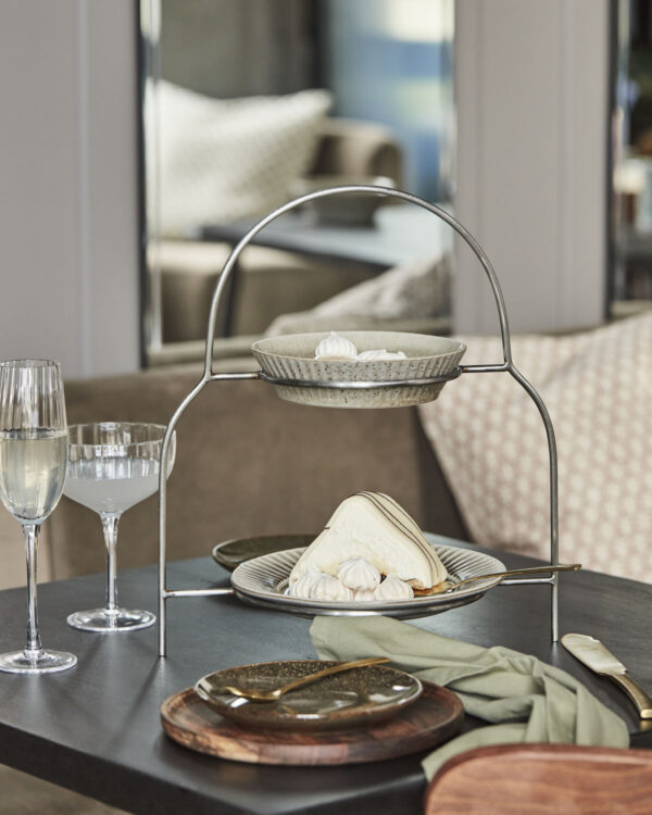 Taldrikualus 2-tasandiline 32x21,7x h37cm, hõbedane