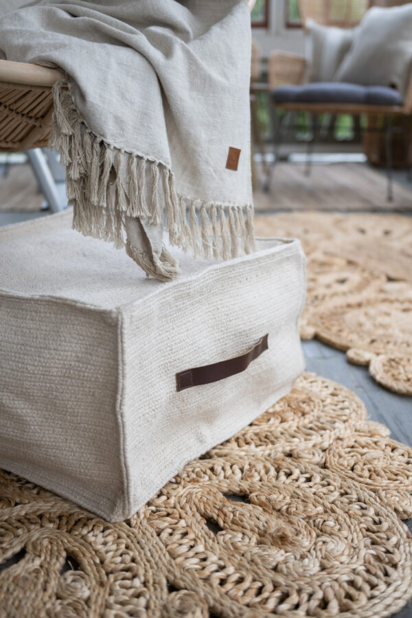 Tumba 50x50x30 cm valge