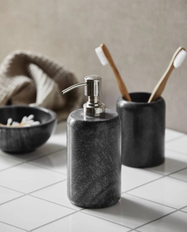 Hoiutops d7,6x h10cm must marmor