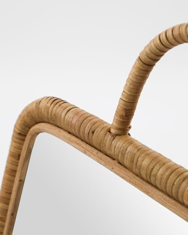 Peegel 28x28cm punutud äärega