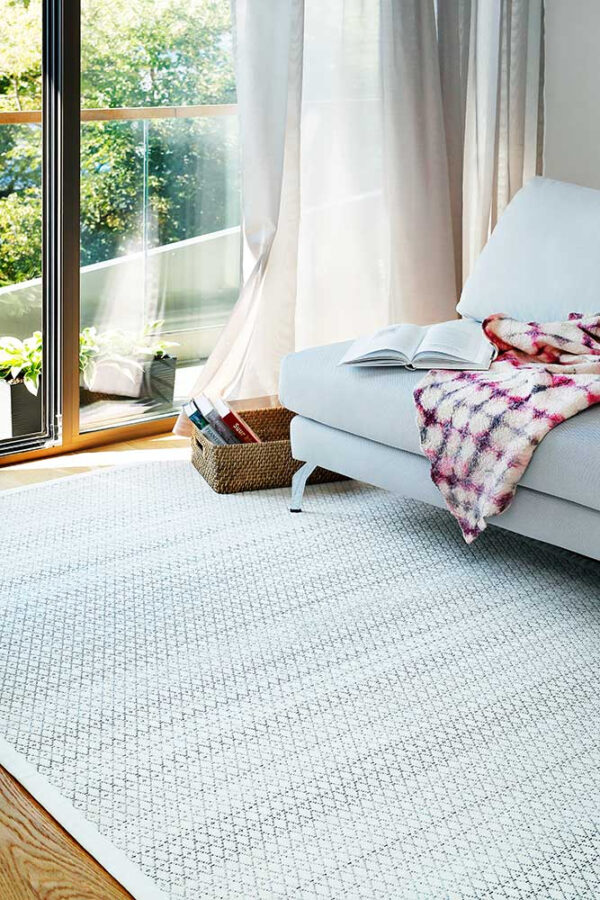 Kahepoolne vaip Narma Tsirgu valge 140x200cm