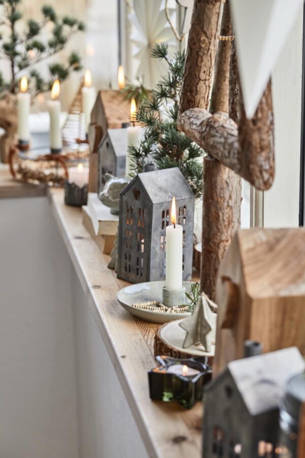 Kaunistus täht roheliste täppidega d5,8x h9,5cm beez