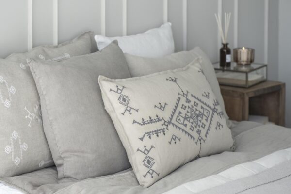 Dekoratiivpadi 50x 70cm linane