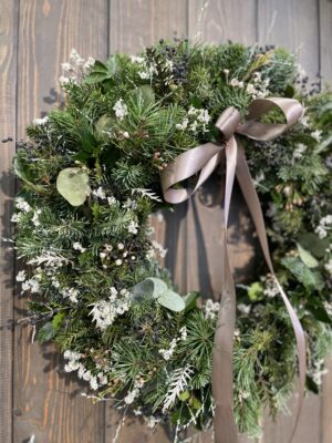 Jõulupärja või lauaseade valmistamise töötuba (7. detsember) – VÄLJA MÜÜDUD!