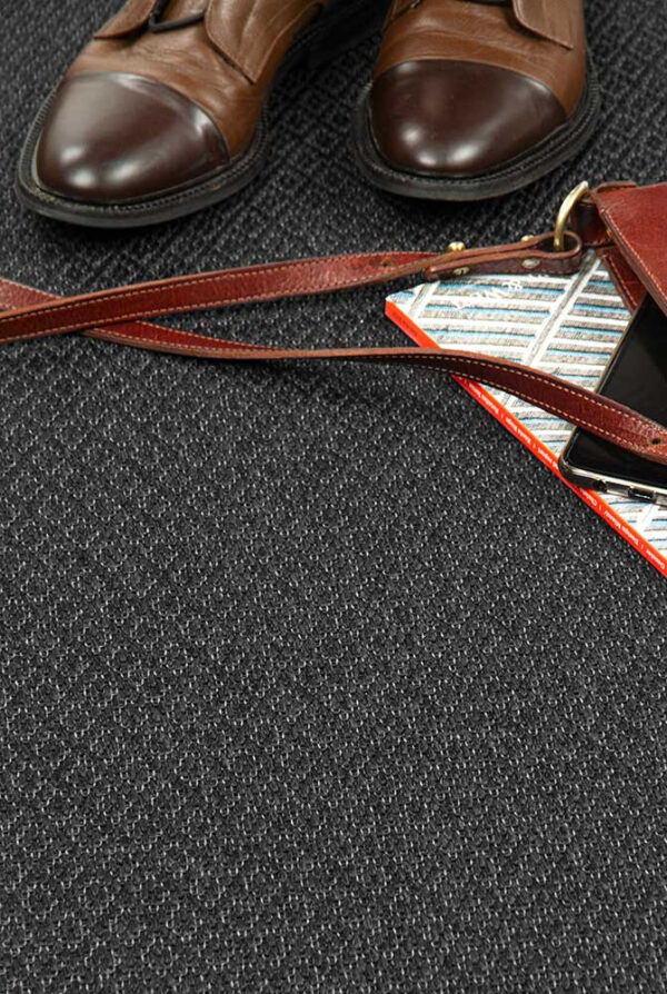 Vaip Bello must 80x160 cm