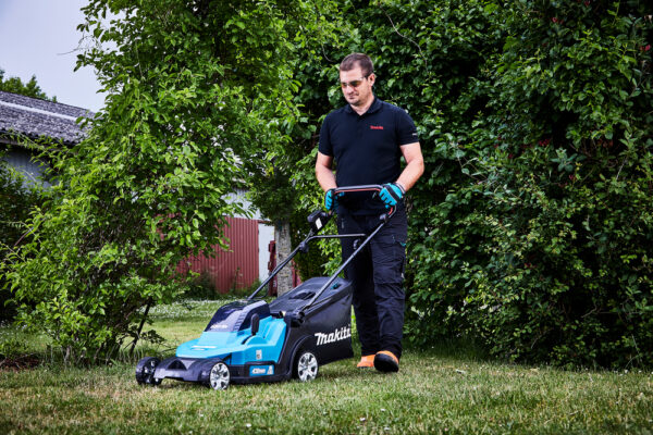 Akumuruniiduk Makita DLM432Z 2X18V 43cm ilma akude ja laadijata!