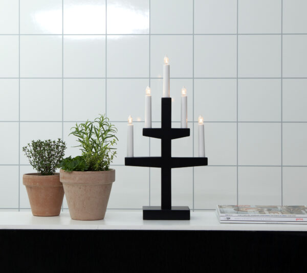 Advendiküünal Trapp 5 haru must