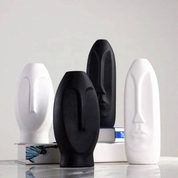 Vaas Etno laiem, must