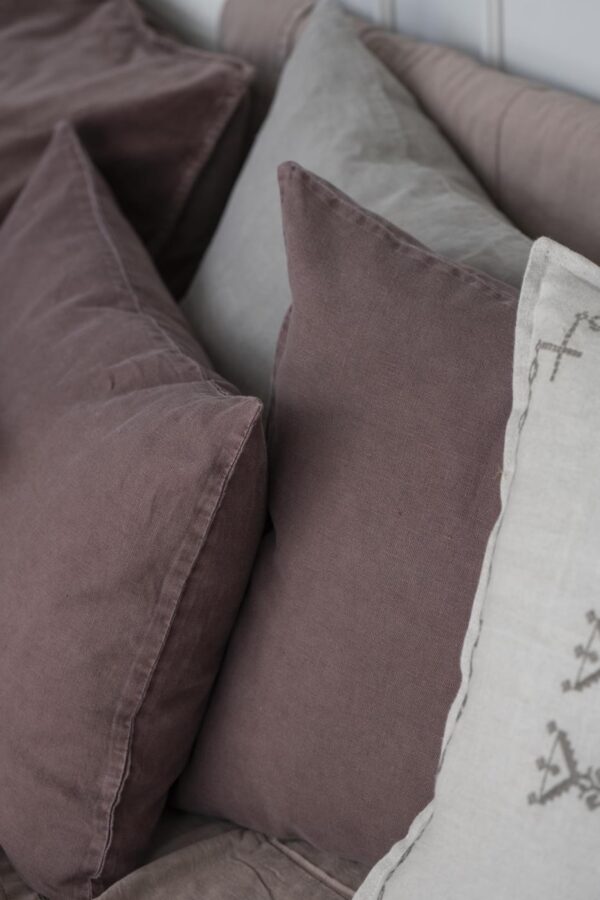 Dekoratiivpadi velvet 52x 52cm pruun