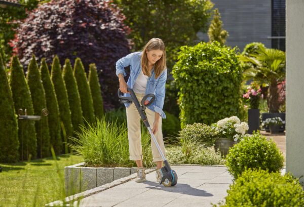 Akuga umbrohuhari Gardena (ilma aku ja laadijata)