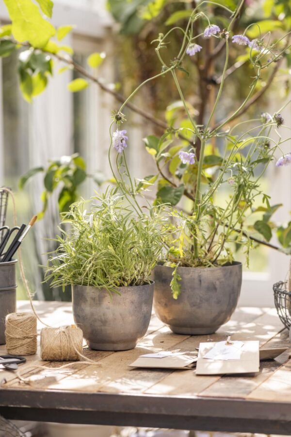 Lillepott metallist Ø13,5x h11cm hall