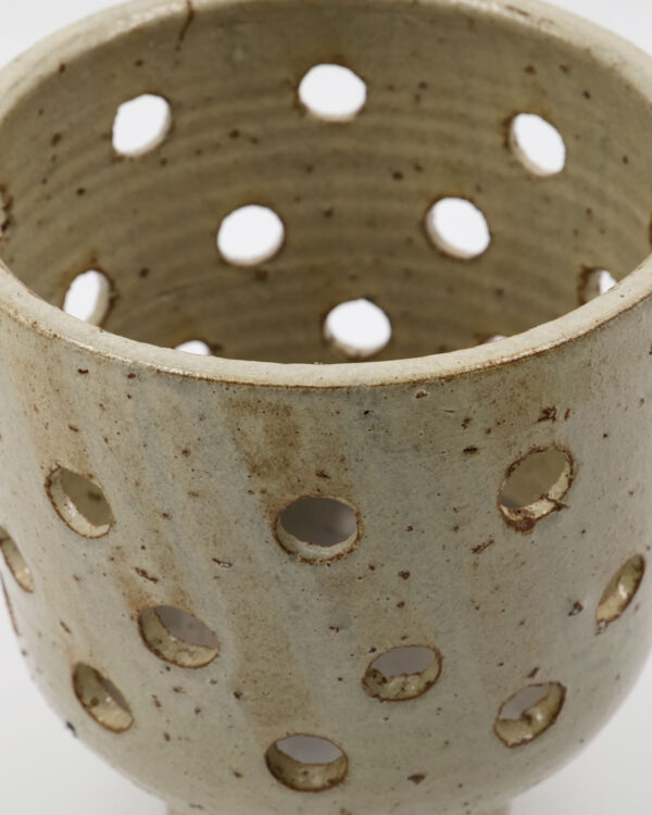 Küünlahoidja Artist d20x h26cm beež