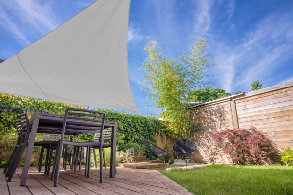 Päikesevari kolmnurkne 5x5x5m hall