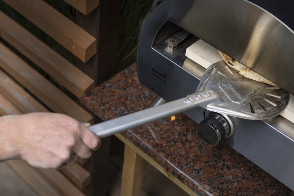 Pitsalabidas Mustang Premium 18x56cm