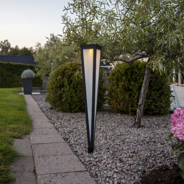 Solarvalgusti Pyrami h61cm must