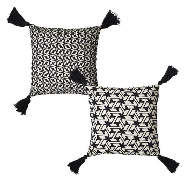 Padi Dipti 45x45cm must/valge