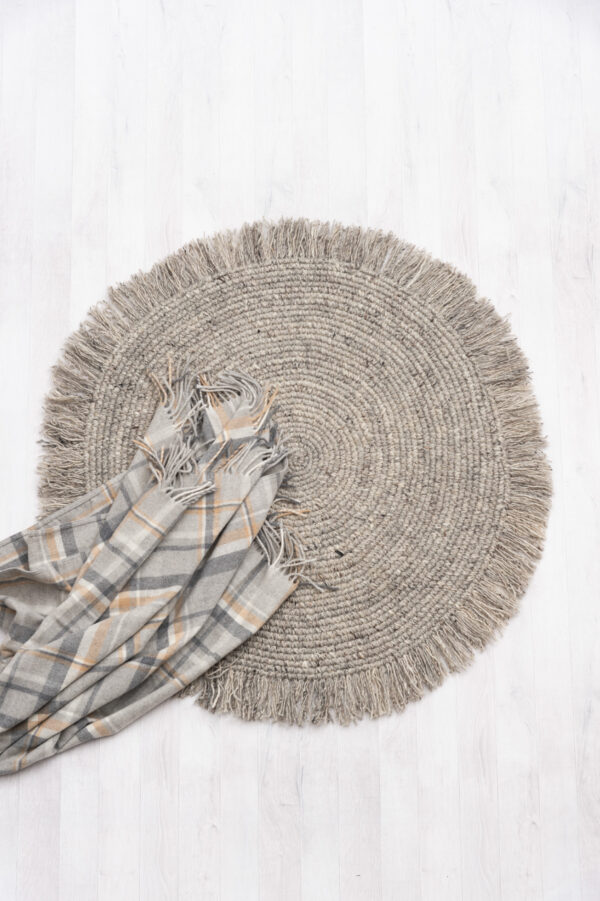 Vaip Laavu 133cm hall