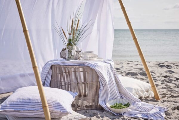 Dekoratiivpadi Olivia 60x60cm off white