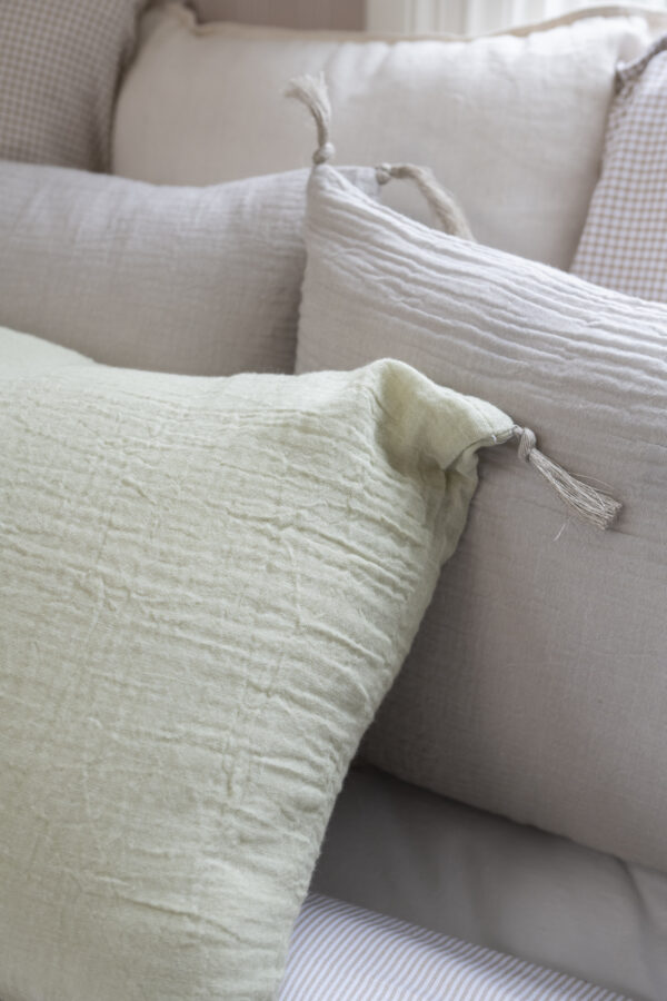 Dekoratiivpadi Tyyni 40x60cm roheline