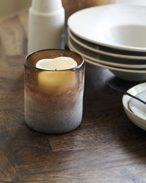 Küünlahoidja Mist d9,5x h11,5cm pruun klaasist