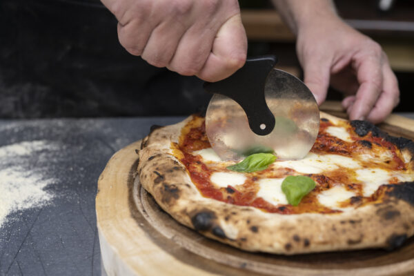 Pitsalõikur 9,5cm teraga