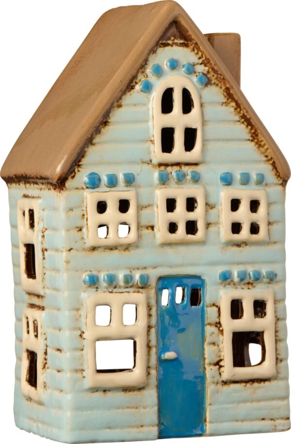 Küünlahoidja maja Visby sinine