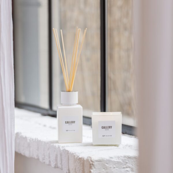 Lõhnaküünal Gallery White 220g