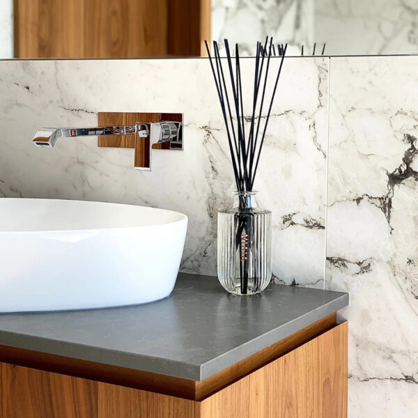 Ruumilõhnastaja Oud Wood 500ml