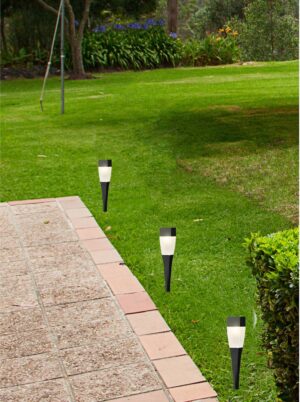 Solarvalgusti must 4,8×4,8x h27,5cm soe valge
