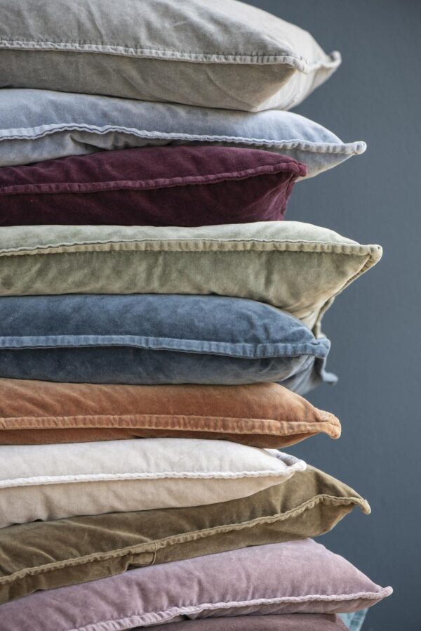 Dekoratiivpadi sametist roheline 52x52cm