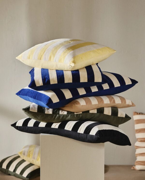 Dekoratiivpadi Alhena roheline 48x68cm