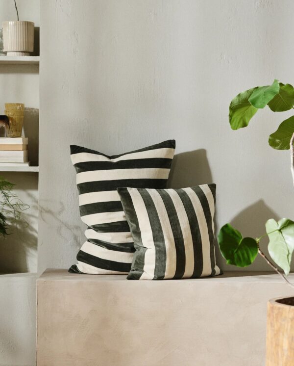 Dekoratiivpadi Alhena roheline 48x68cm