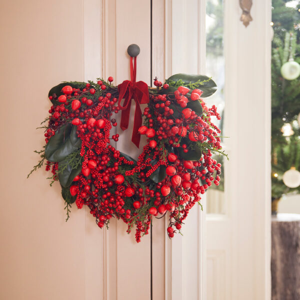 Pärg erkpunaste marjade ja lipsuga Ø40x h13cm