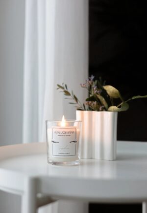 Lõhnaküünal Sophie klaasis 30h