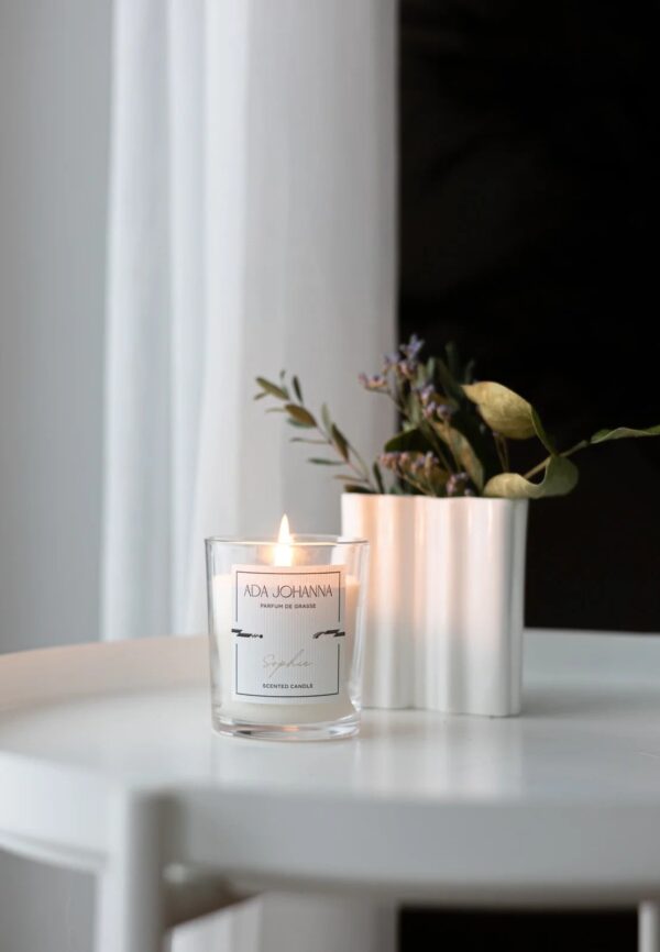 Lõhnaküünal Sophie klaasis 30h