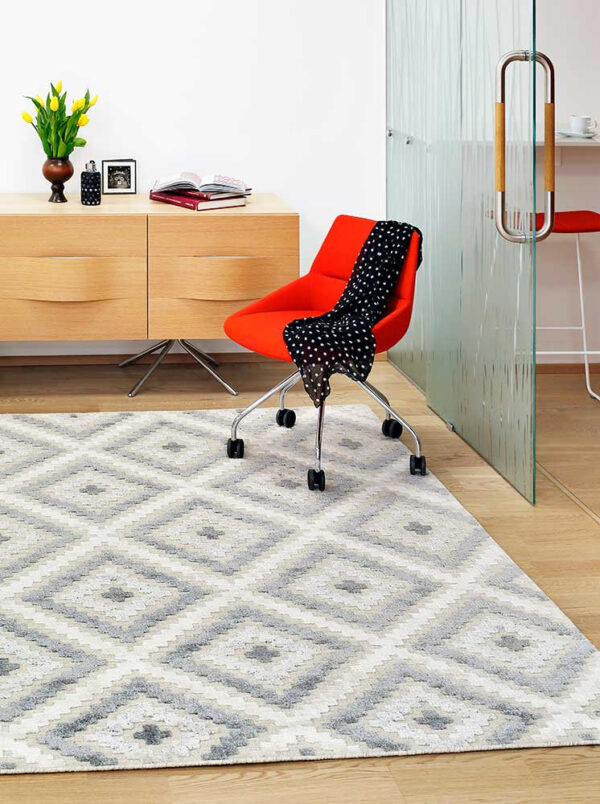 Käsikootud vaip Narma Madona valge 140x200cm