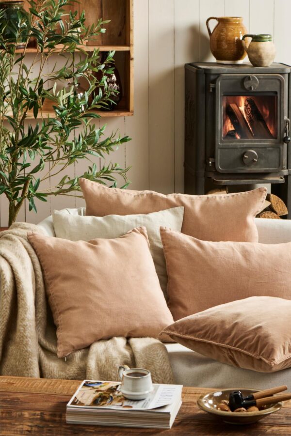 Dekoratiivpadi Mel pruun 50x50cm