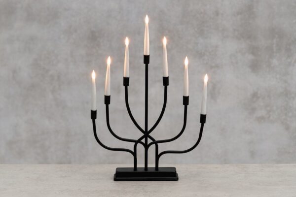 Advendiküünal Hetty must 7LED taimeriga