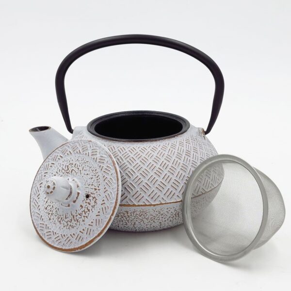Teekann malmist, sõelaga valge/pronks 0,8L