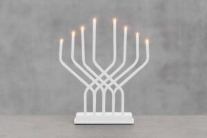 Advendiküünal Bessy valge 8LED taimeriga