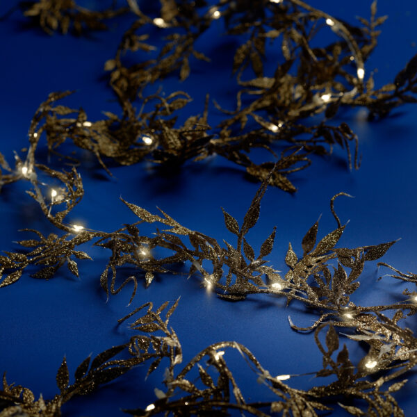 Valguskett lehekesed 1,5m 30LED IP20 värvivalik 1tk