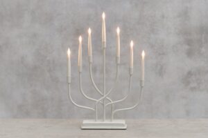 Advendiküünal Hetty valge 7LED taimeriga