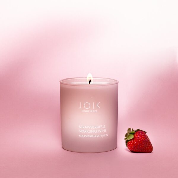 JOIK Home & Spa lõhnaküünal Maasikad ja vahuvein kinkekarbis 150g