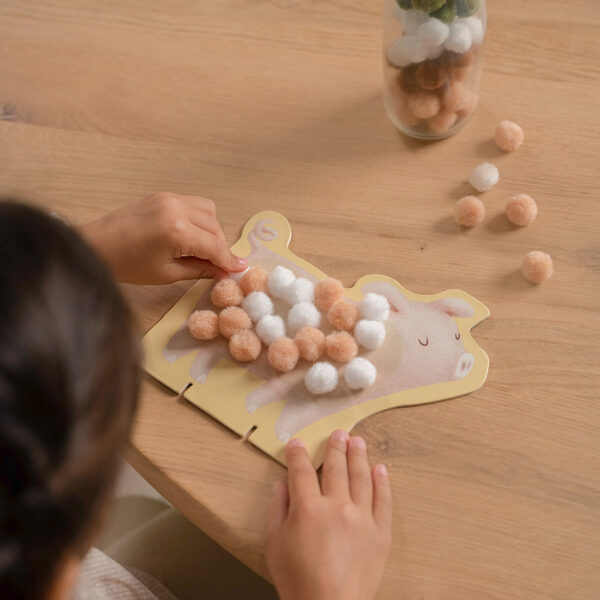 Little Dutch käsitöö komplekt karvapallidega Little Farm